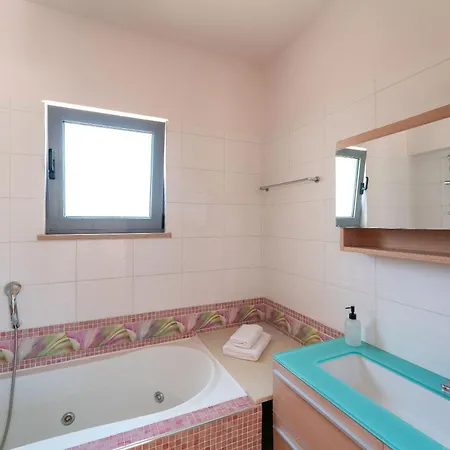 Casa Peveragno Near Butterflies Вилла Парадейси